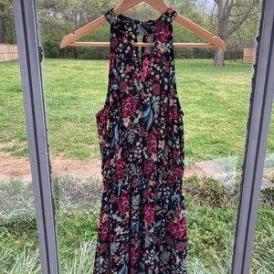 Summer dress with unique top